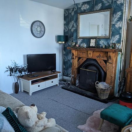 Cosy Cottage With Sea & Mountain Views Carnlough Ngoại thất bức ảnh