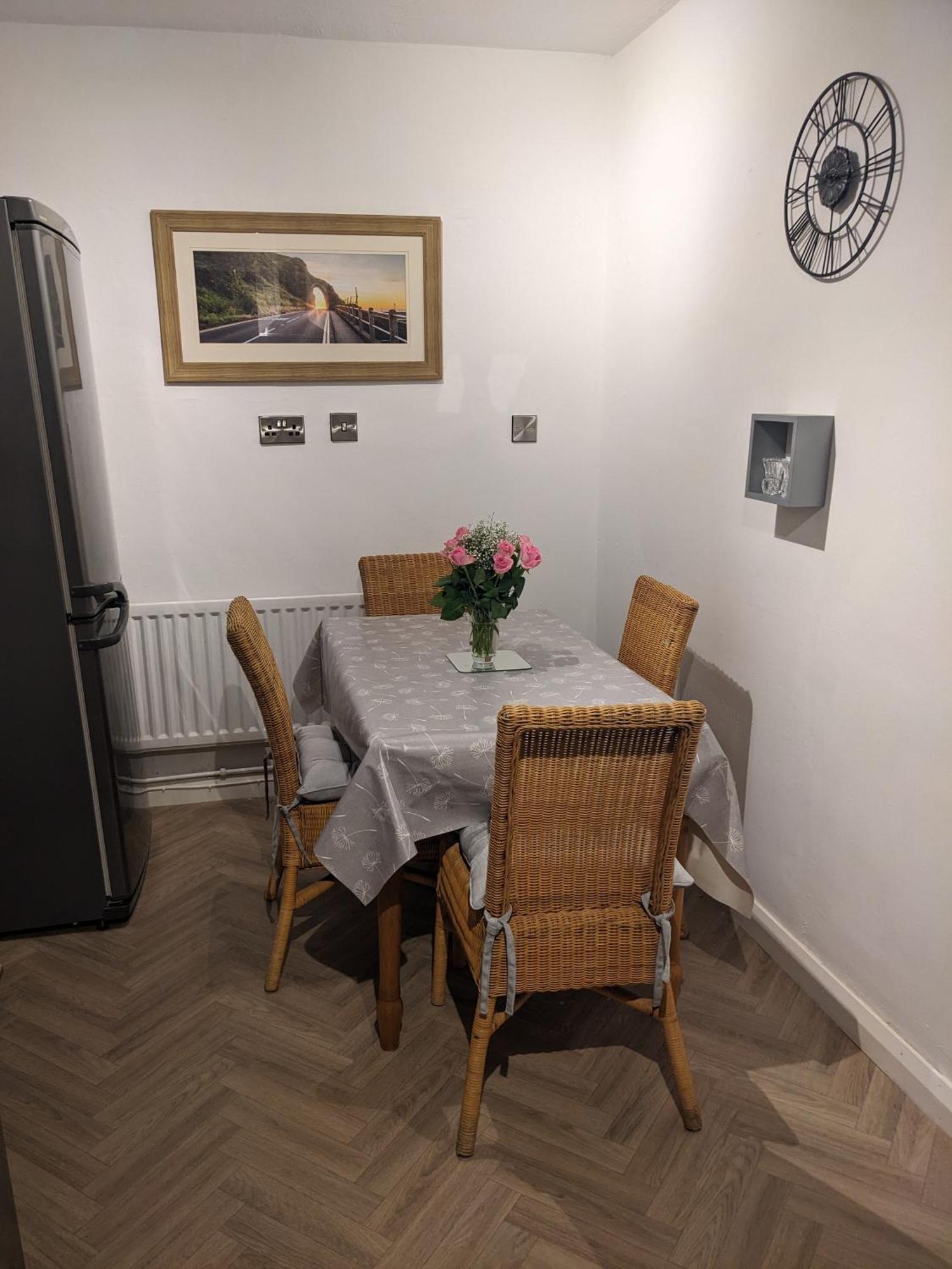 Cosy Cottage With Sea & Mountain Views Carnlough Ngoại thất bức ảnh